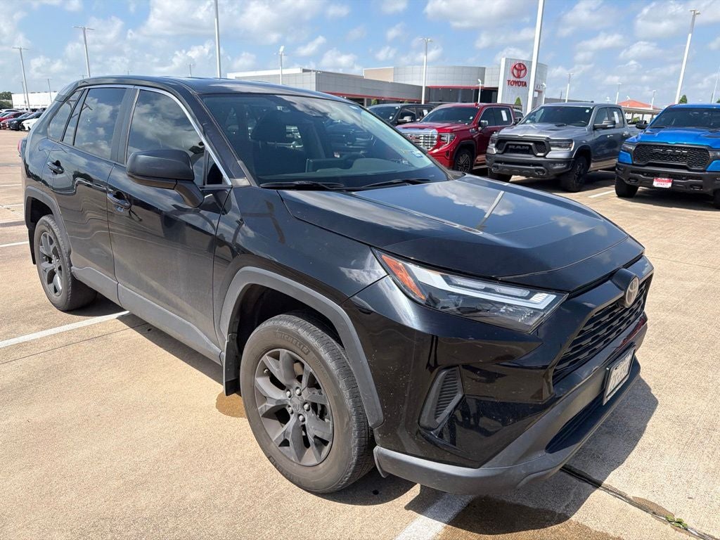 2024 Toyota RAV4 LE