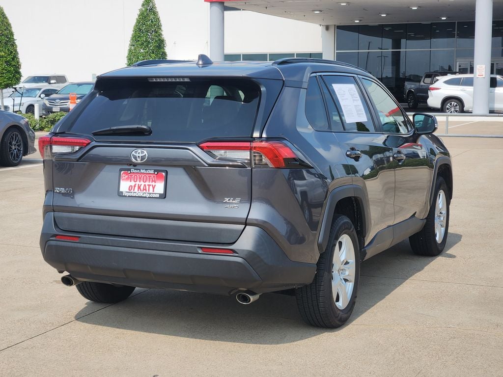 2021 Toyota RAV4 XLE
