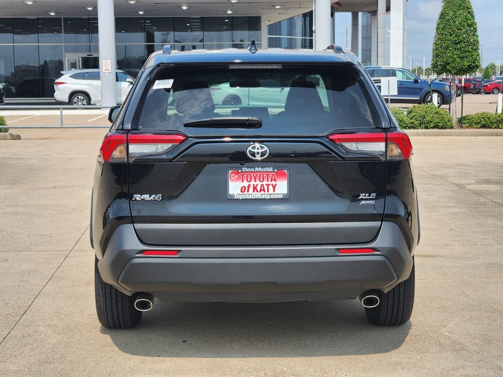 2025 Toyota RAV4 XLE