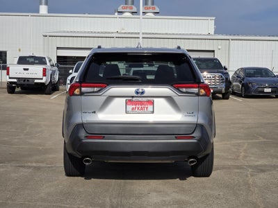 2021 Toyota RAV4 Hybrid XLE