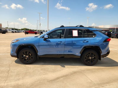 2025 Toyota RAV4 Hybrid SE