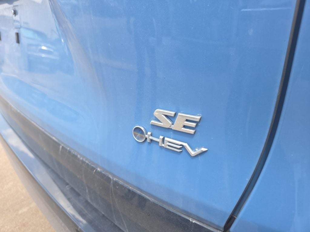 2025 Toyota RAV4 Hybrid SE