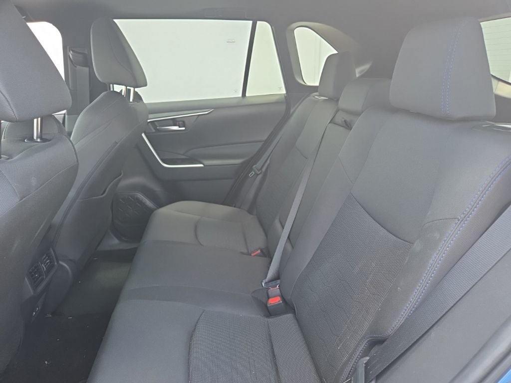 2025 Toyota RAV4 Hybrid SE