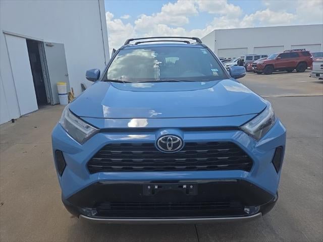 2025 Toyota RAV4 Hybrid SE
