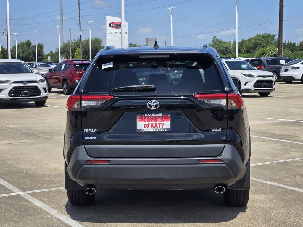 2024 Toyota RAV4 XLE