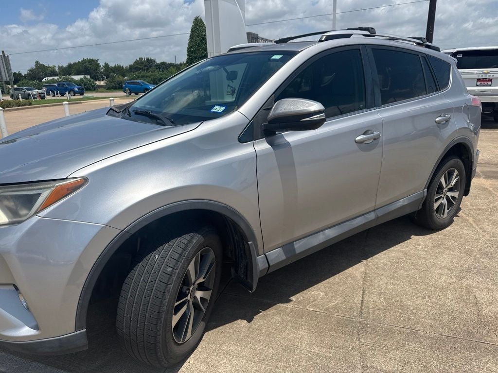 2016 Toyota RAV4 XLE