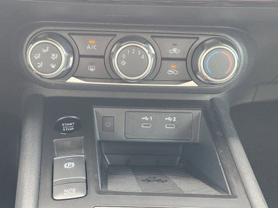 2025 Nissan Kicks MPV SV