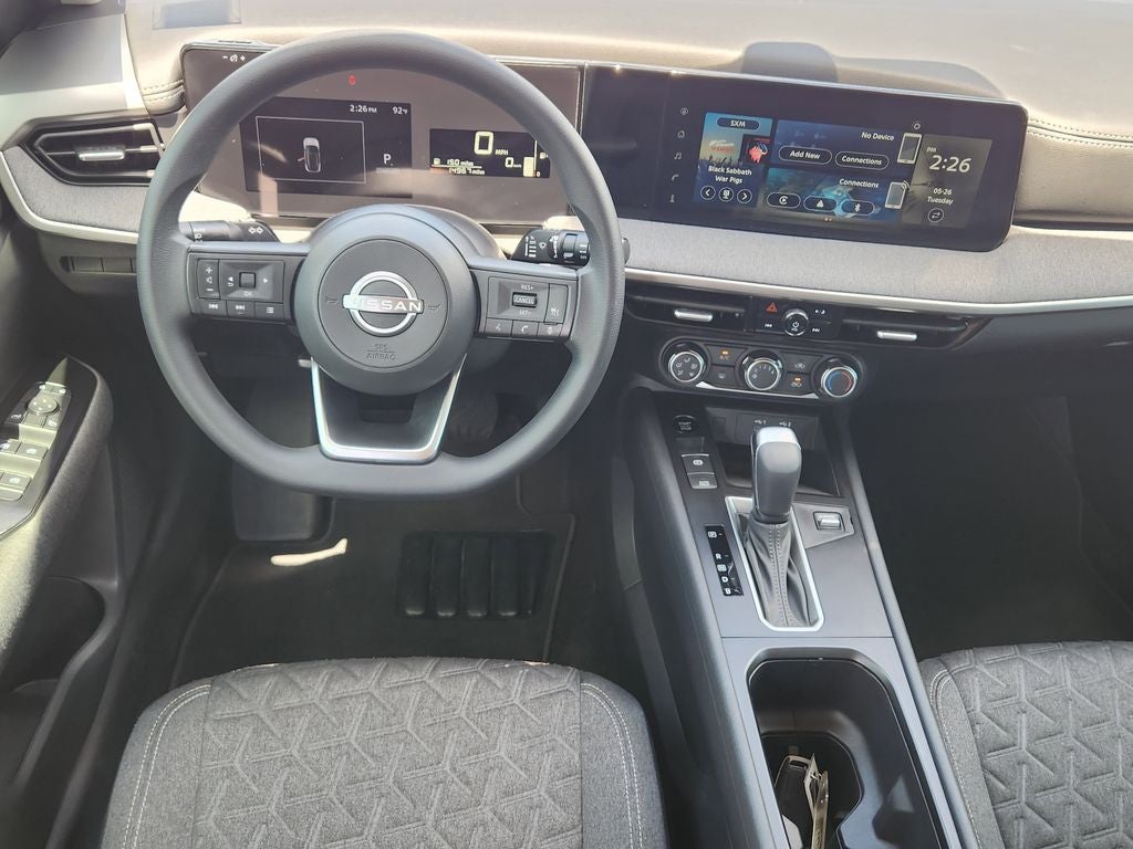 2025 Nissan Kicks MPV SV