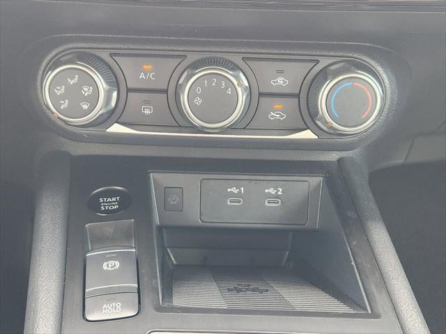 2025 Nissan Kicks MPV SV