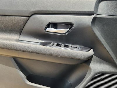 2025 Nissan Kicks MPV SV