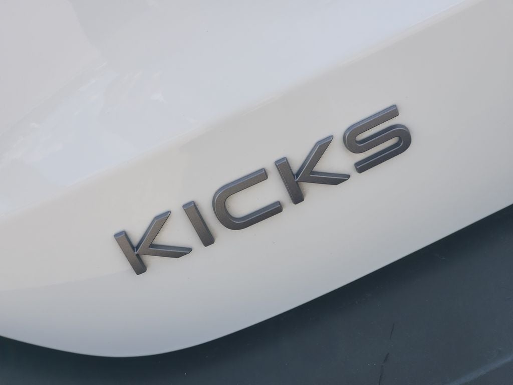 2026 Nissan Kicks MPV SV