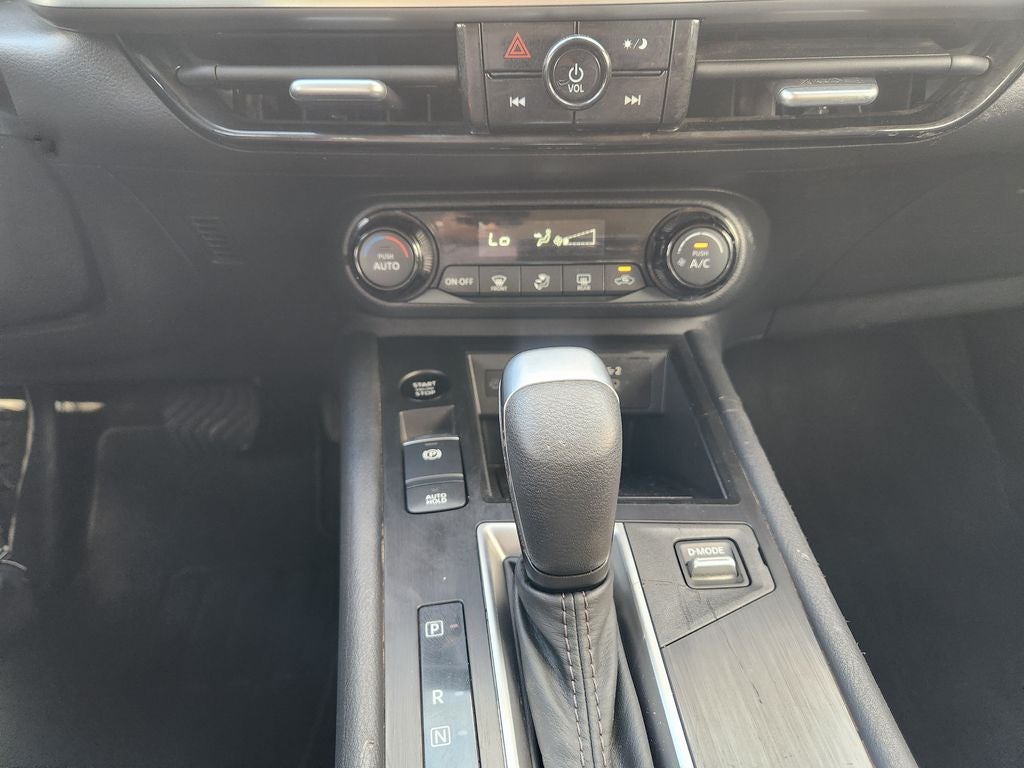 2026 Nissan Kicks MPV SV