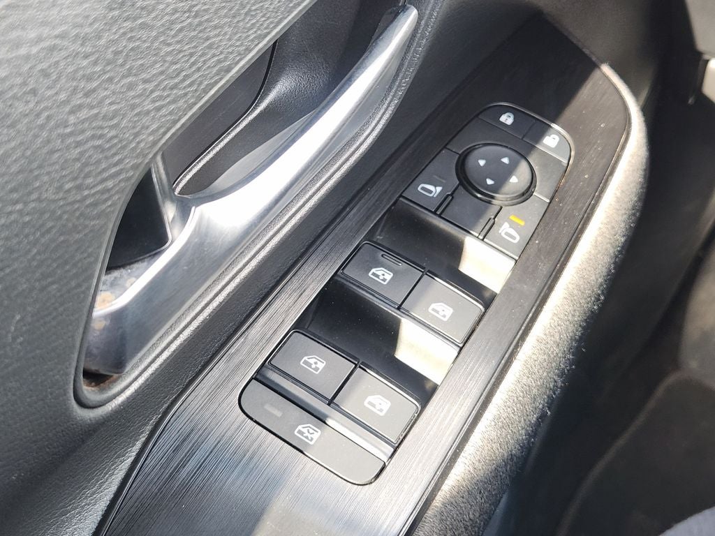 2026 Nissan Kicks MPV SV