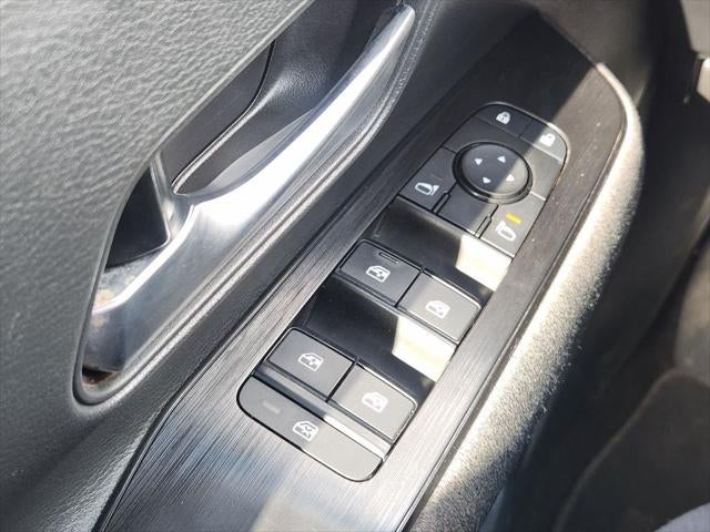 2026 Nissan Kicks MPV SV