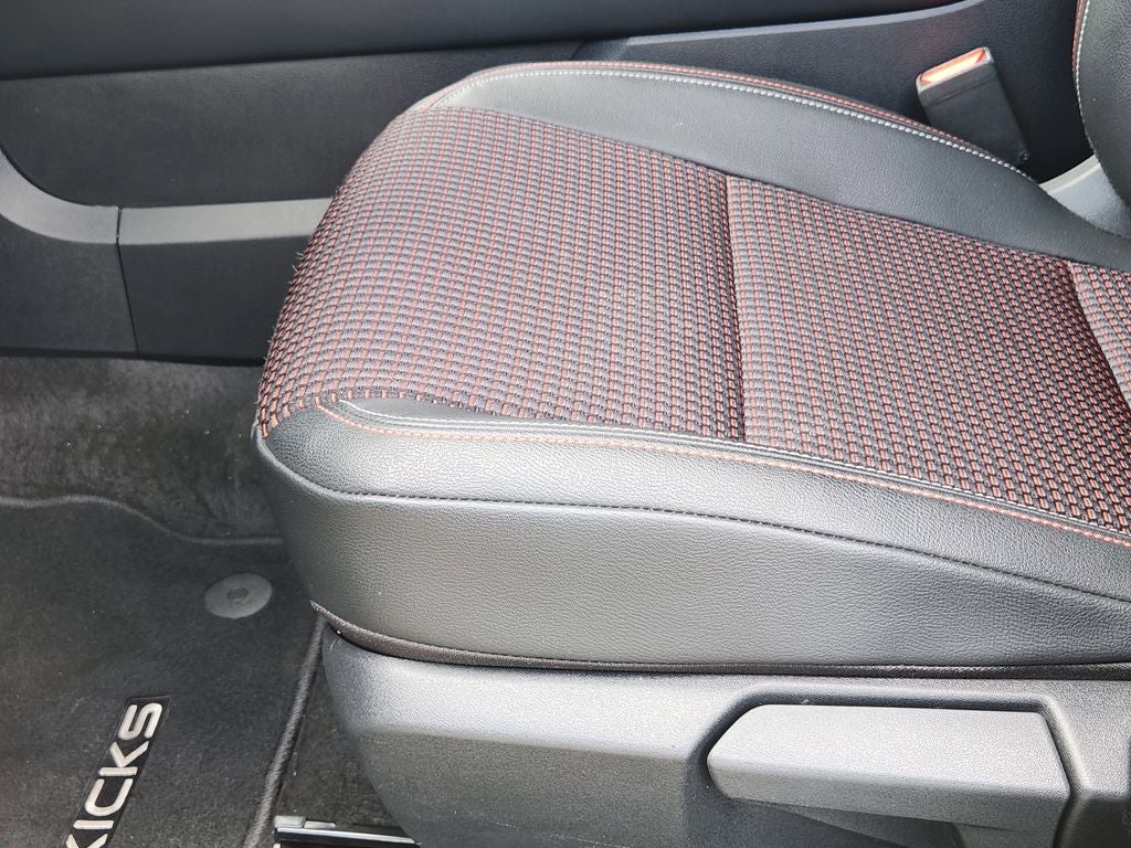 2025 Nissan Kicks MPV SR