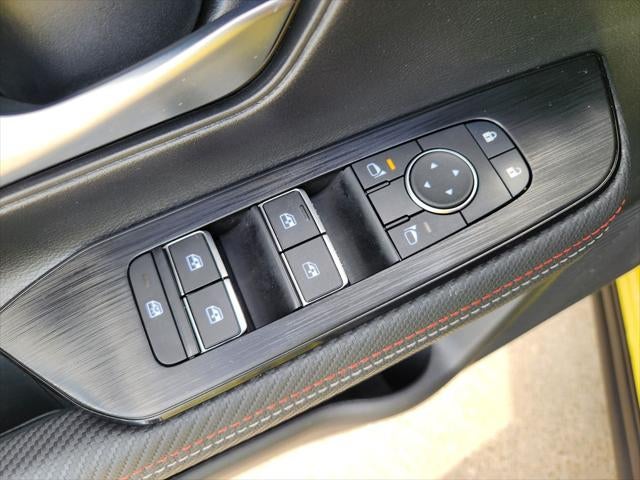2025 Nissan Kicks MPV SR