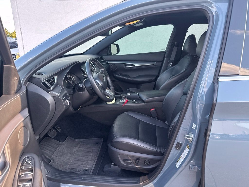 2023 INFINITI QX55 LUXE