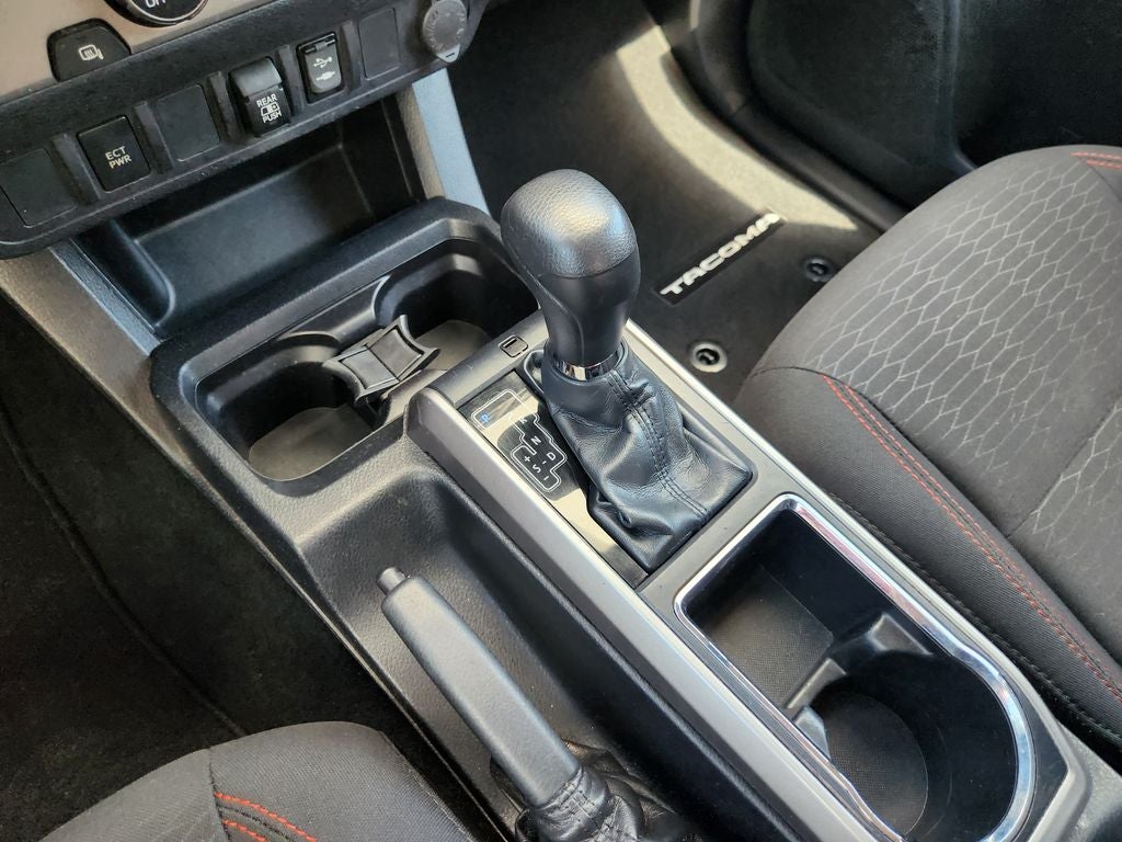 2019 Toyota TACOMA SR5 SR5 V6