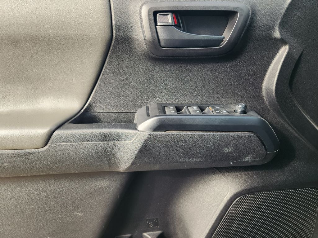 2022 Toyota Tacoma SR V6