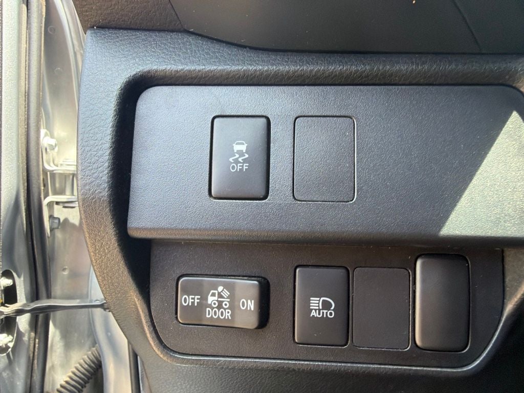 2022 Toyota Tacoma SR V6