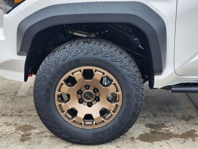 2026 Toyota Tacoma i-FORCE MAX Trailhunter