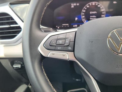 2025 Volkswagen Taos 1.5T SE