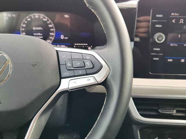 2025 Volkswagen Taos 1.5T SE