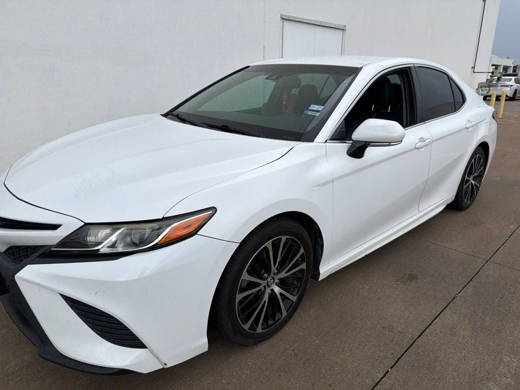 2018 Toyota Camry SE