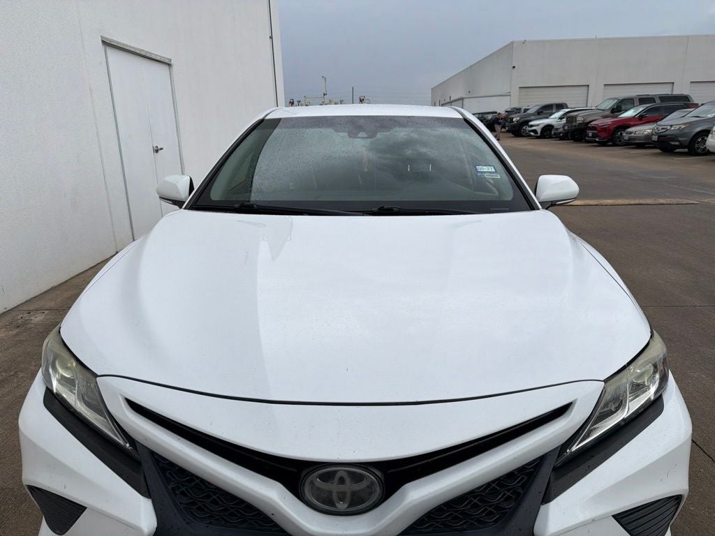 2018 Toyota Camry SE