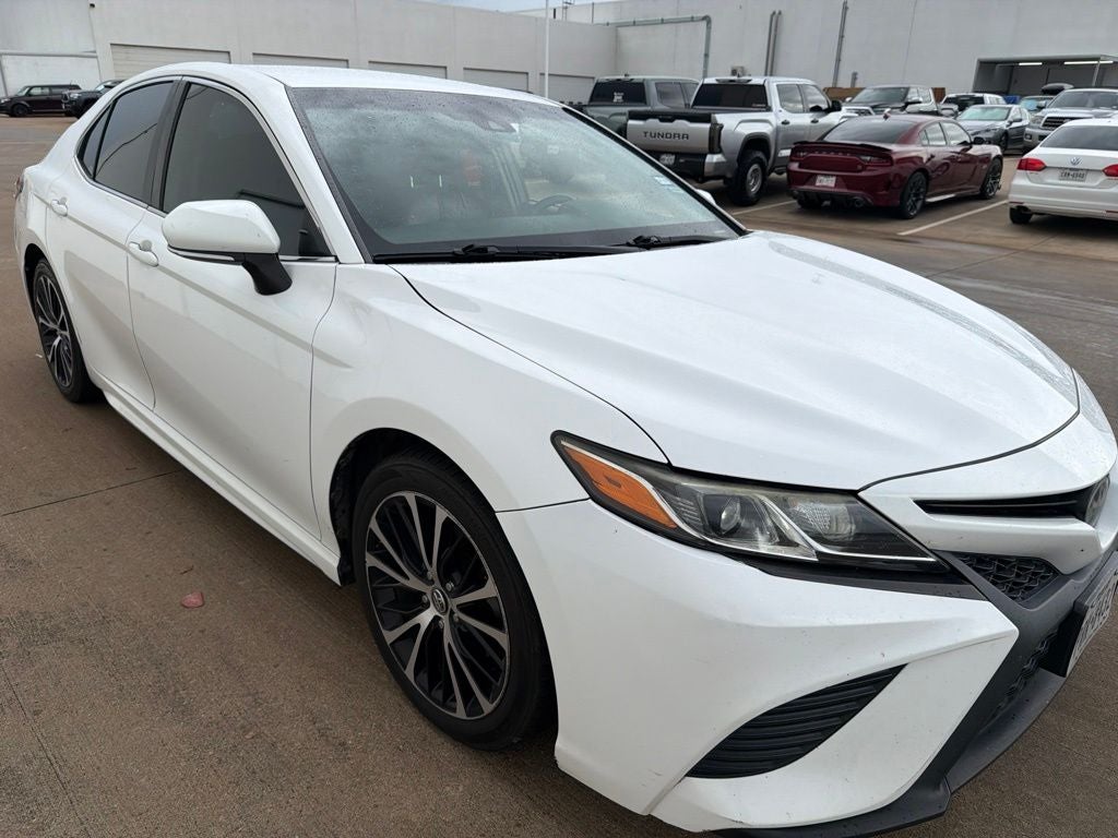2018 Toyota Camry SE