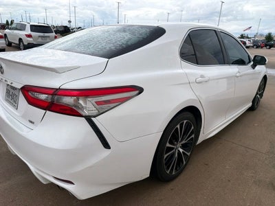 2018 Toyota Camry SE