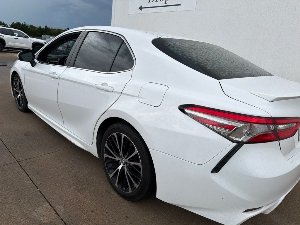 2018 Toyota Camry SE