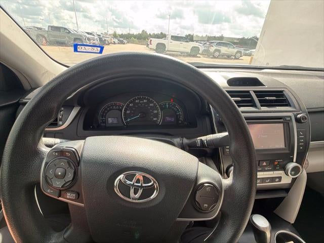 2013 Toyota CAMRY LE