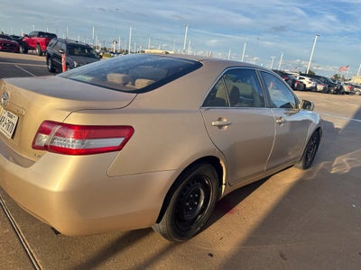 2010 Toyota CAMRY LE