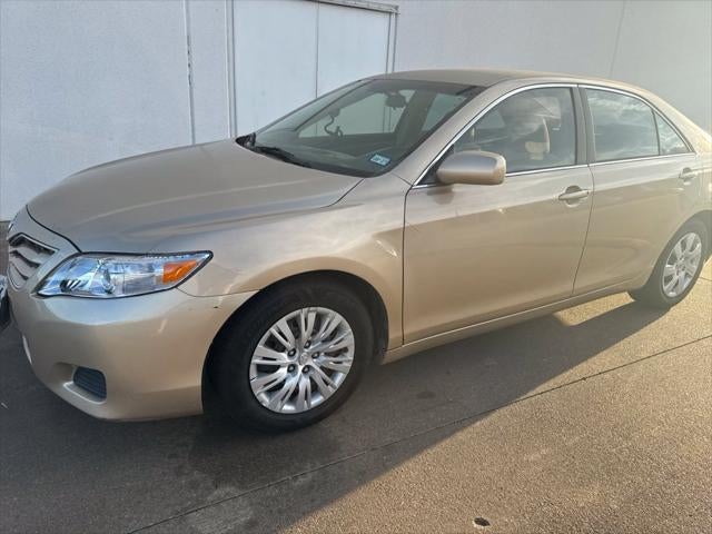 2010 Toyota CAMRY LE