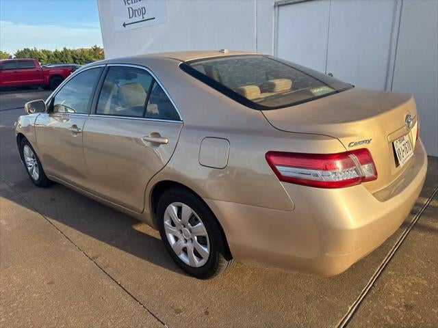 2010 Toyota CAMRY LE