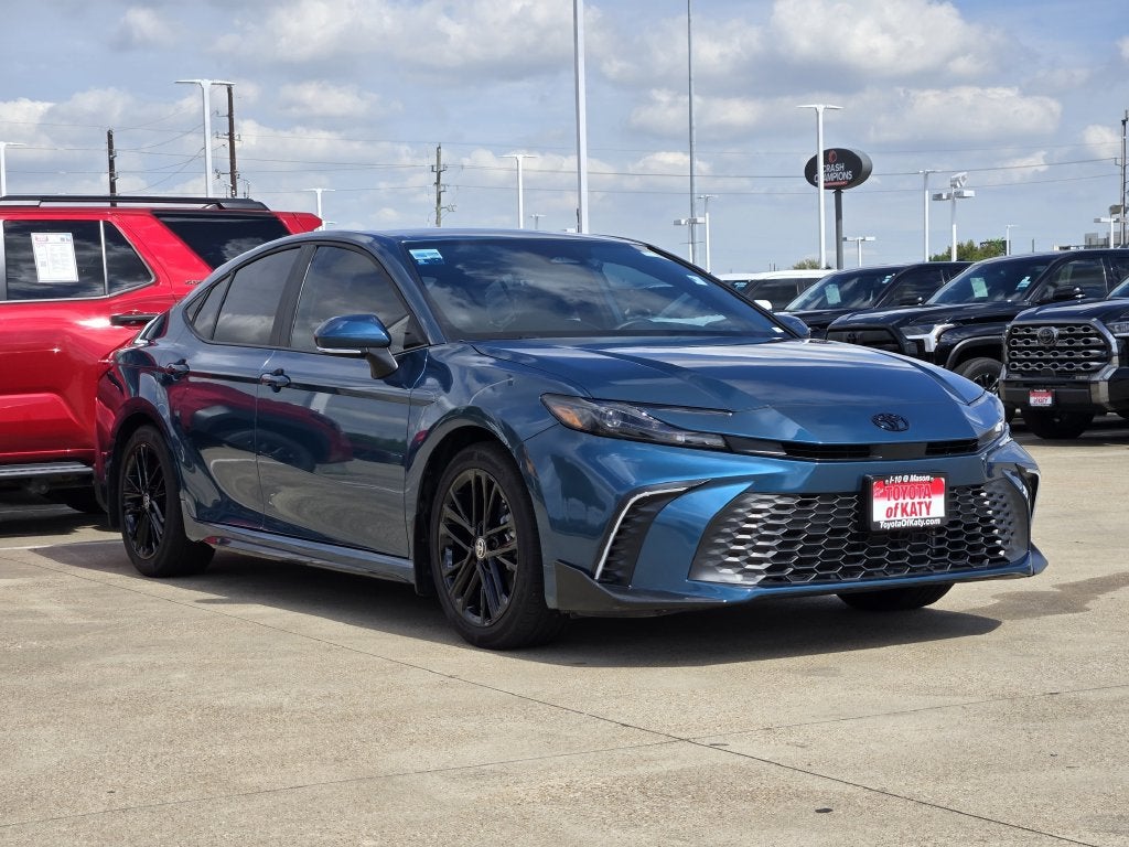 2025 Toyota Camry SE