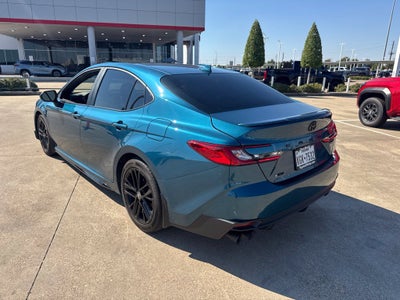 2025 Toyota Camry SE