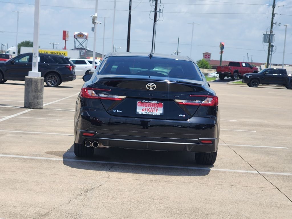 2025 Toyota Camry SE