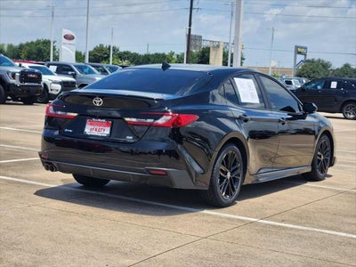 2025 Toyota Camry SE