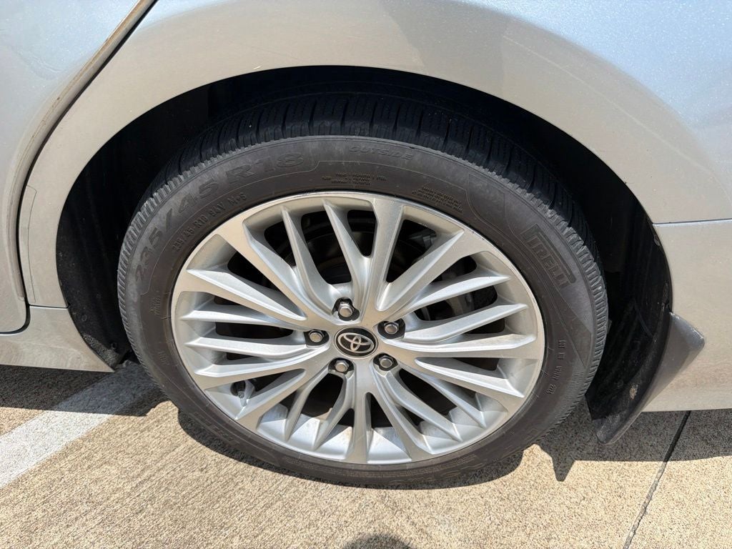2020 Toyota Camry Hybrid XLE