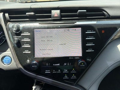 2020 Toyota Camry Hybrid XLE