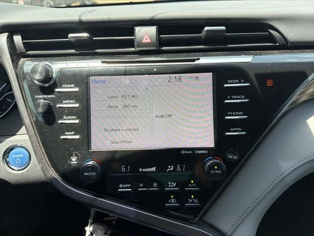 2020 Toyota Camry Hybrid XLE