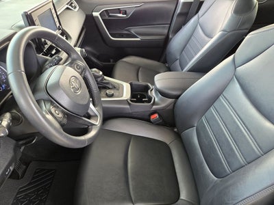 2022 Toyota RAV4 Hybrid XLE Premium