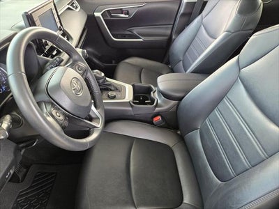 2022 Toyota RAV4 Hybrid XLE Premium