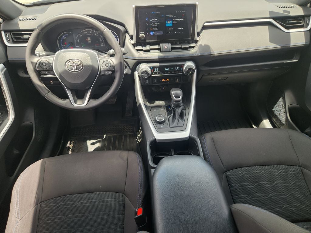 2023 Toyota RAV4 Hybrid SE