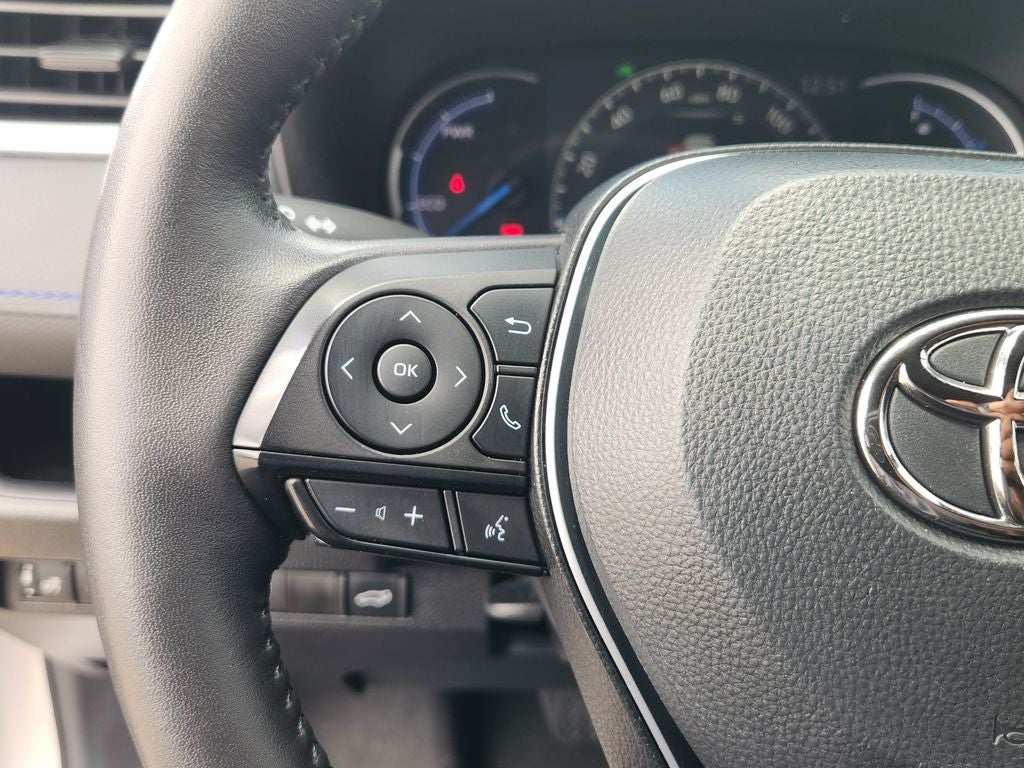 2023 Toyota RAV4 Hybrid SE
