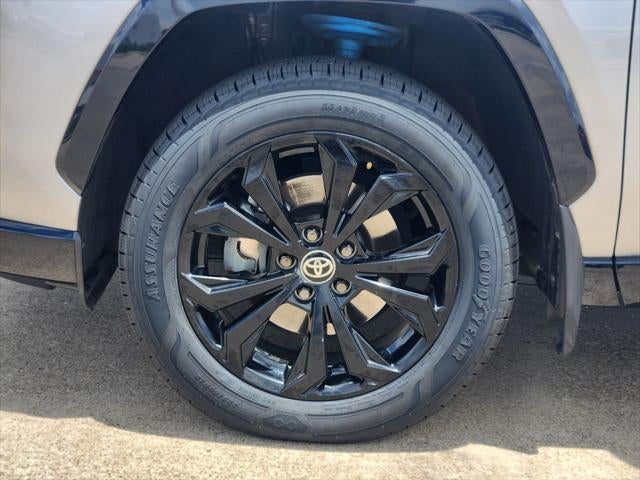 2023 Toyota RAV4 Hybrid SE
