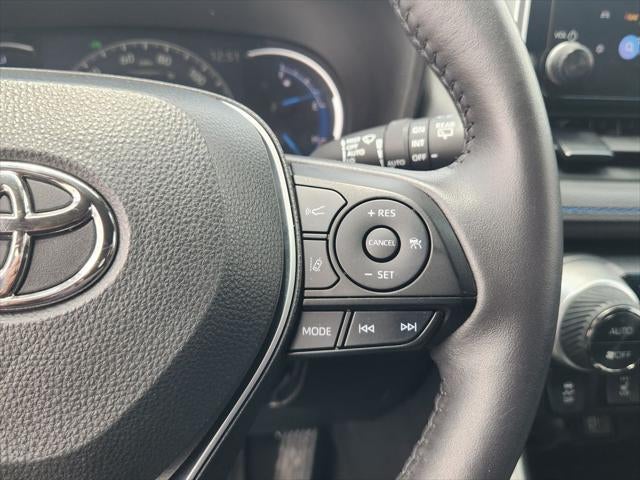 2023 Toyota RAV4 Hybrid SE