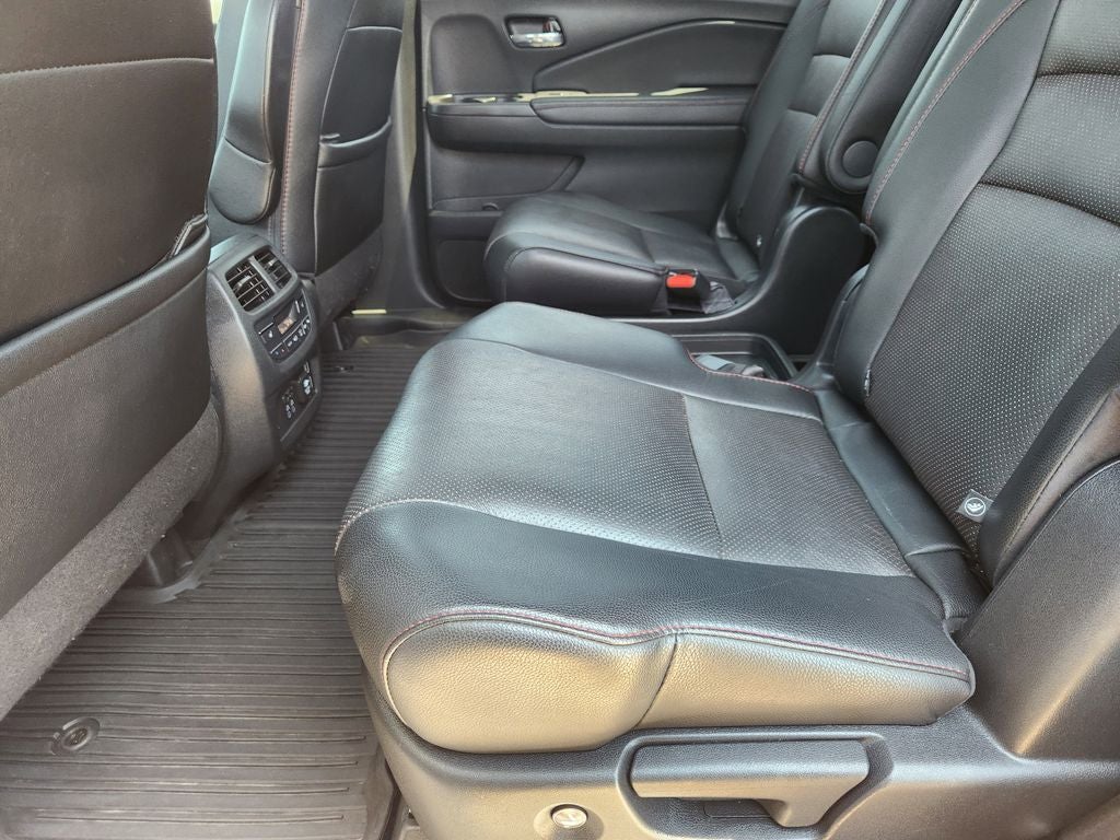 2022 Honda Pilot Black Edition